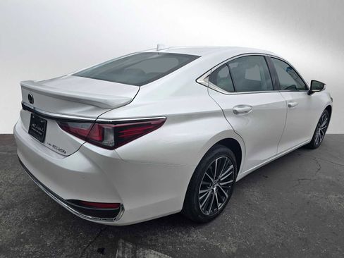 Used 2022 Lexus ES 250 w/ Premium Package image 7