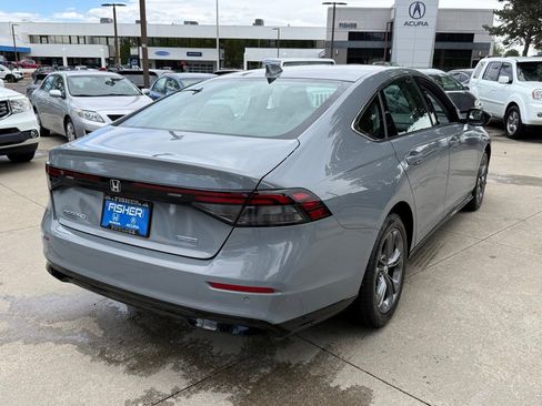 Used 2023 Honda Accord EX-L image 4