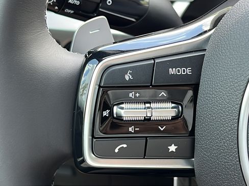 New 2026 Kia Carnival SX Prestige FWD image 25