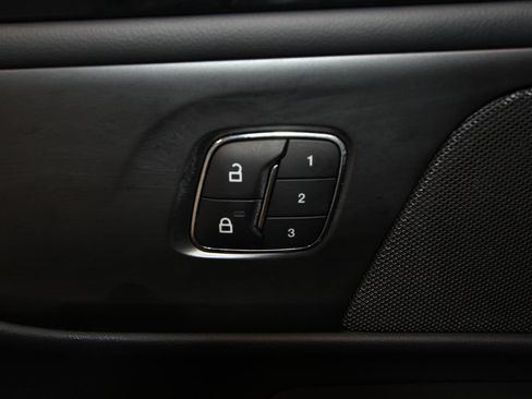 Used 2024 Lincoln Nautilus Premier w/ Equipment Group 102A AWD/4WD image 10