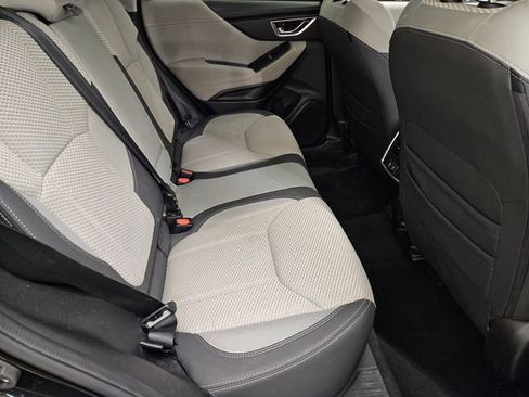 Used 2020 Subaru Forester Premium image 18