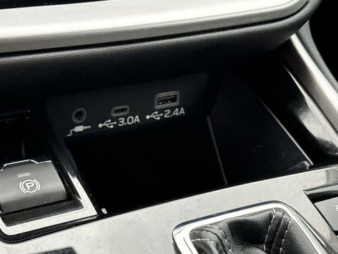 Used 2024 Subaru Outback Touring image 31