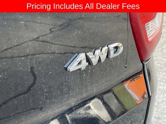 Used 2018 Ford Explorer XLT w/ Equipment Group 202A AWD/4WD image 7