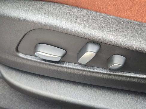 New 2025 Cadillac XT5 Premium Luxury image 25