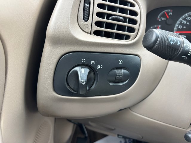 Used 2000 Ford F150 XLT RWD image 17