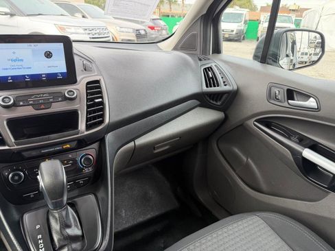 Used 2021 Ford Transit Connect XLT image 26