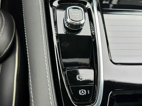 Certified 2024 Volvo S60 T8 Ultimate image 30