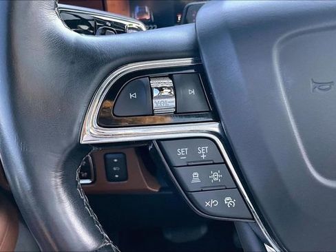 Used 2023 Lincoln Navigator Reserve image 11