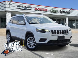 Used 2021 Jeep Cherokee Latitude image 1