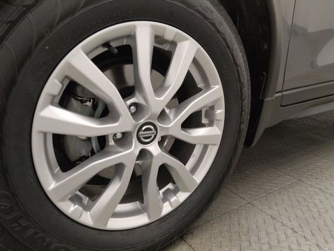 Used 2019 Nissan Rogue S w/ Special Edition Package image 31