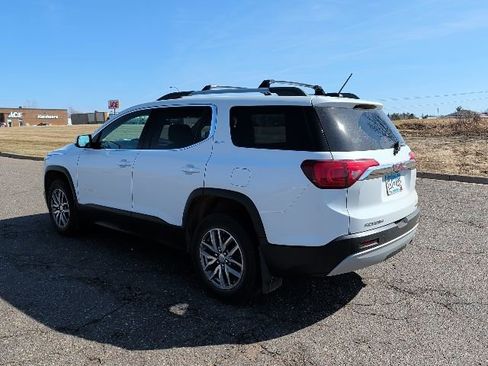 Used 2019 GMC Acadia SLE image 4