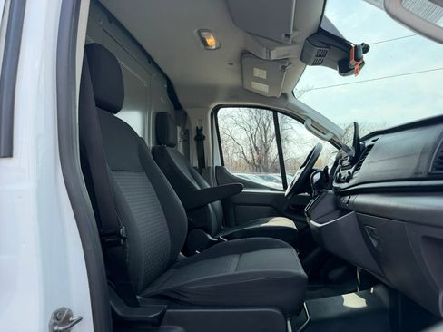 Used 2020 Ford Transit 150 Low Roof RWD image 12
