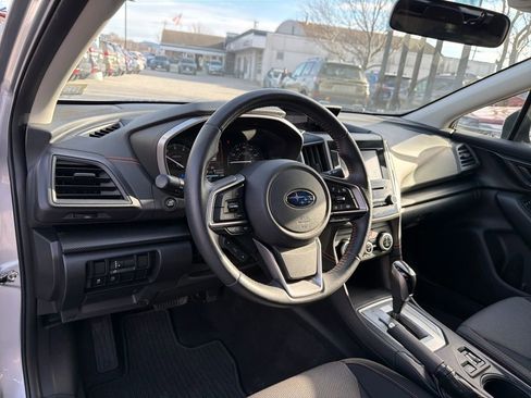 Used 2021 Subaru Crosstrek 2.0i Premium image 17