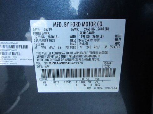 Used 2019 Ford Edge Titanium w/ Cold Weather Package image 54