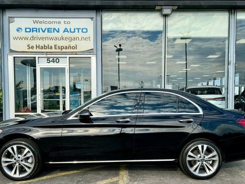 Used 2021 Mercedes-Benz C 300 4MATIC Sedan image 2