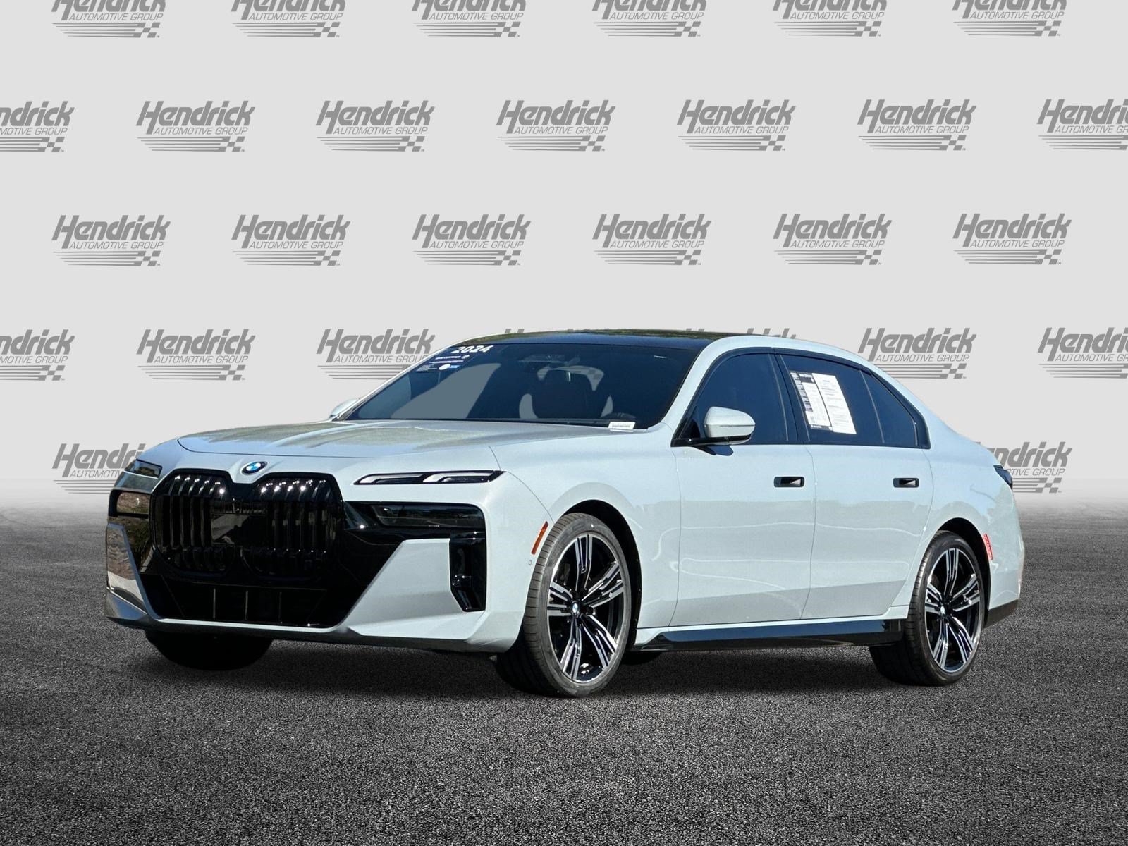 Used 2024 BMW 740i xDrive AWD/4WD image 9