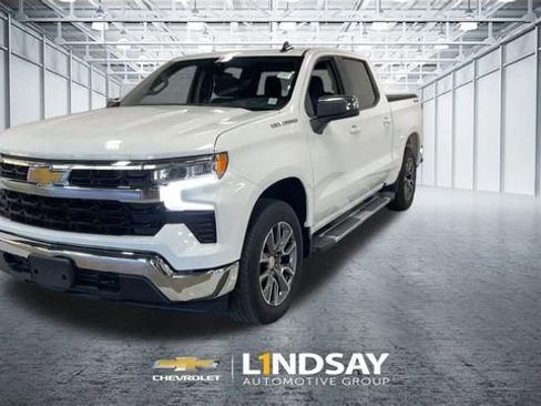 Used 2023 Chevrolet Silverado 1500 LT AWD/4WD image 5