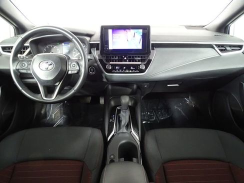 Used 2025 Toyota Corolla SE image 24