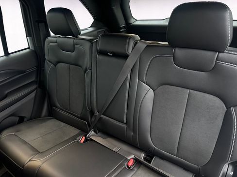 New 2025 Jeep Grand Cherokee image 13