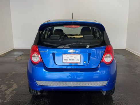 Used 2011 Chevrolet Aveo5 LT w/ Power and Convenience Package FWD image 5