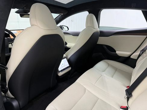 Used 2023 Tesla Model S Standard Range AWD/4WD image 16