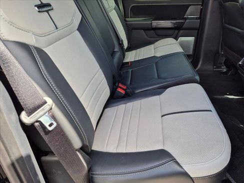 Used 2023 Ford F150 Lightning Platinum AWD/4WD image 19