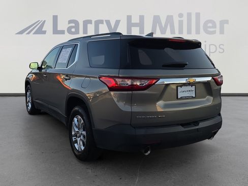 Used 2019 Chevrolet Traverse LT image 3