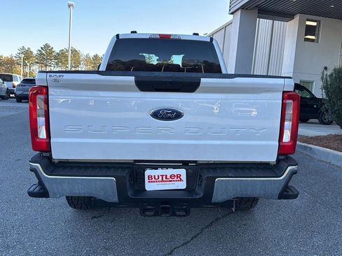 Used 2024 Ford F250 XLT image 4