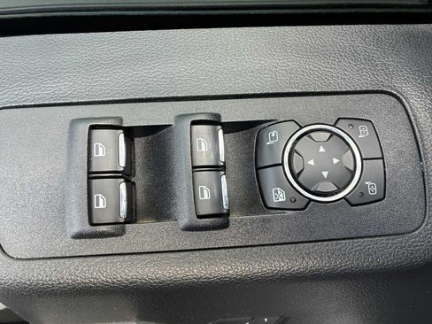 Used 2020 Ford F150 Lariat w/ Equipment Group 502A Luxury AWD/4WD image 15