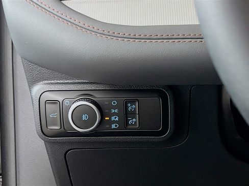 New 2026 Ford Explorer Active w/ Active Comfort Package image 20