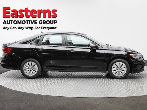 Used 2019 Volkswagen Jetta S w/ Driver Assistance Package image 4