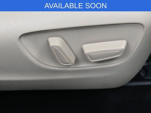 Used 2022 Toyota Highlander Limited AWD/4WD image 38