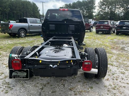 New 2025 RAM 5500 Tradesman image 9