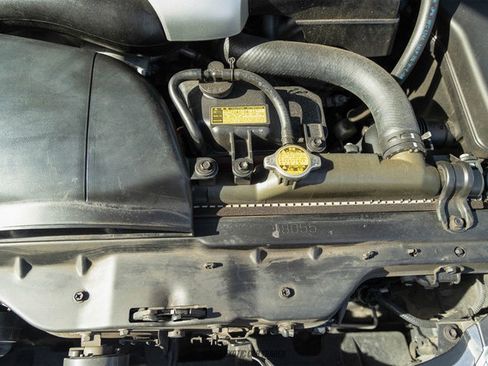 Used 2005 Lexus SC 430 Convertible image 27