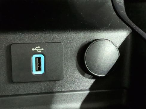 Used 2018 Ford Fusion SE w/ Equipment Group 201A image 31