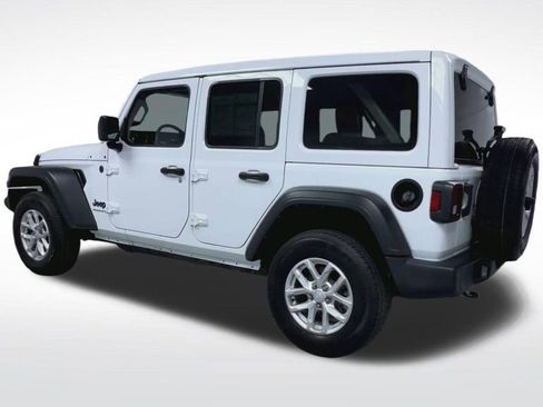 Used 2023 Jeep Wrangler Unlimited Sport w/ Sun And Sound Package AWD/4WD image 16