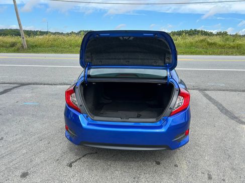 Used 2018 Honda Civic EX image 11