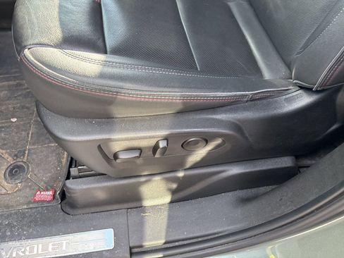 Used 2024 Chevrolet Suburban RST w/ Luxury Package AWD/4WD image 9