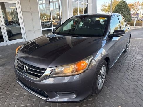 Used 2015 Honda Accord LX image 3