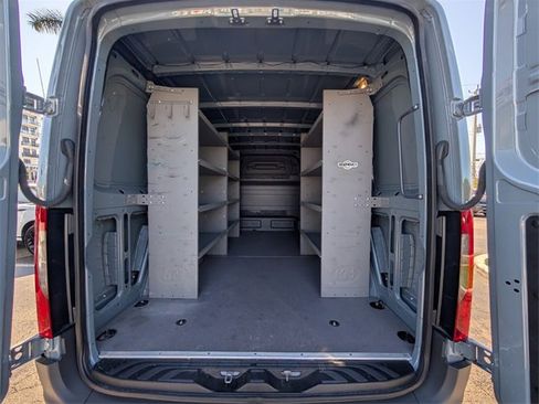 Used 2025 Mercedes-Benz Sprinter 2500 image 7