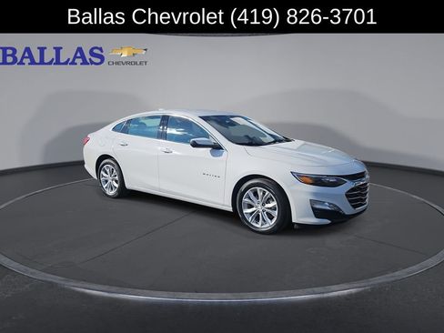 Used 2024 Chevrolet Malibu LT image 2
