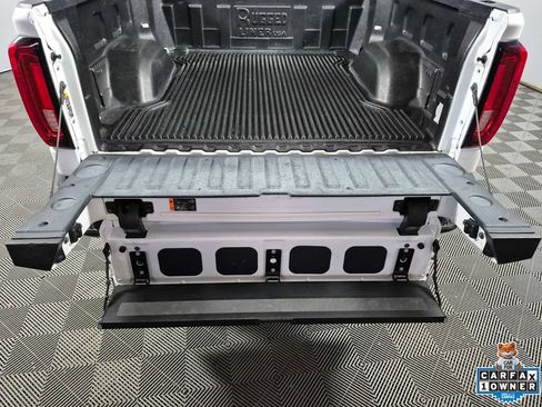 Used 2024 GMC Sierra 1500 SLT RWD image 25