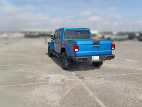 New 2026 Jeep Gladiator Sport image 9