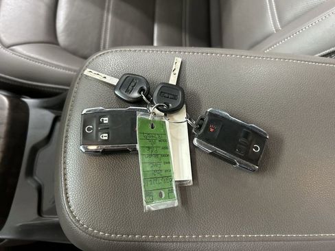 Used 2021 GMC Canyon Denali image 12