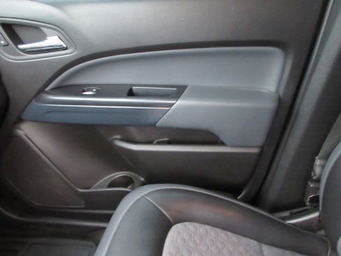 Certified 2017 Chevrolet Colorado Z71 AWD/4WD image 34
