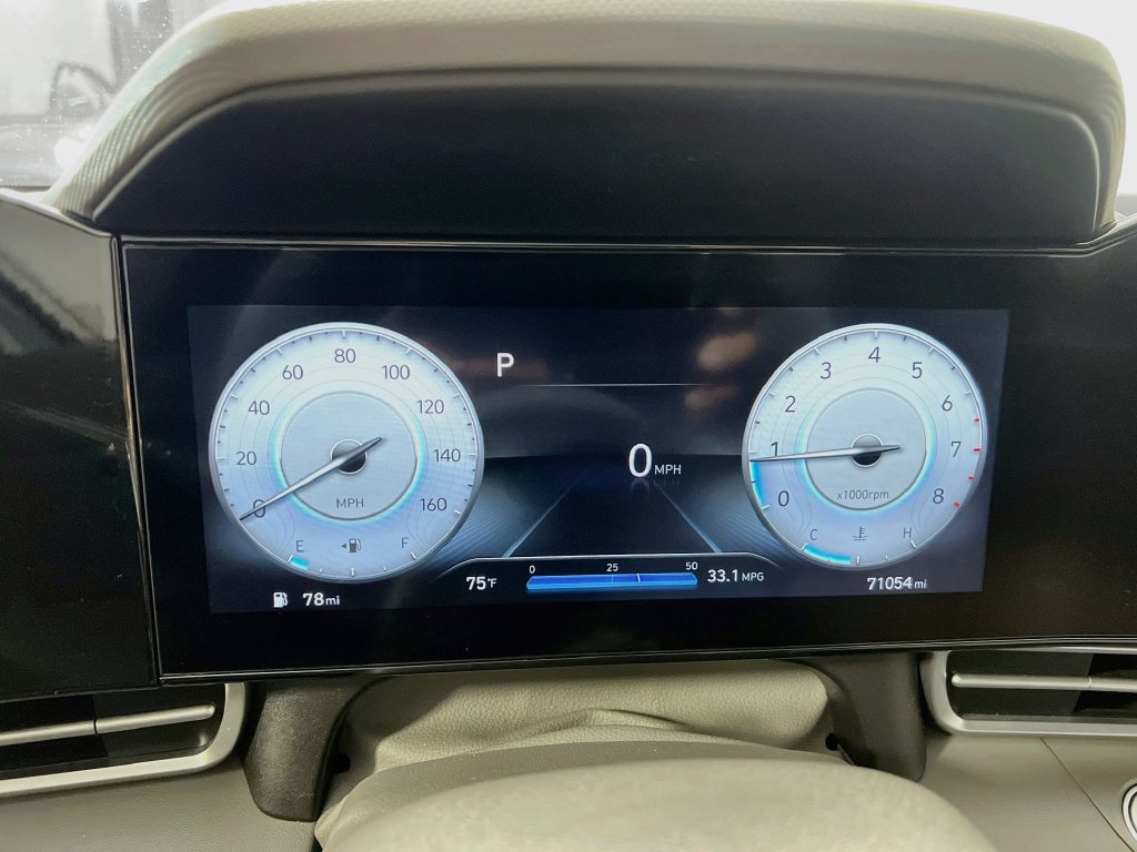 Used 2023 Hyundai Elantra SEL w/ Convenience Package FWD image 18