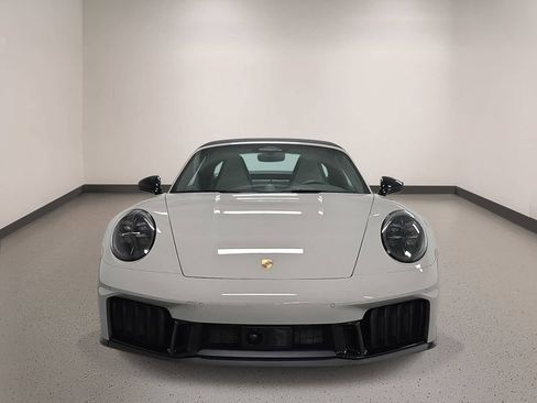 Certified 2026 Porsche 911 Targa 4 GTS AWD/4WD image 9