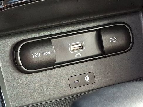 Used 2022 Kia Telluride S AWD/4WD image 28