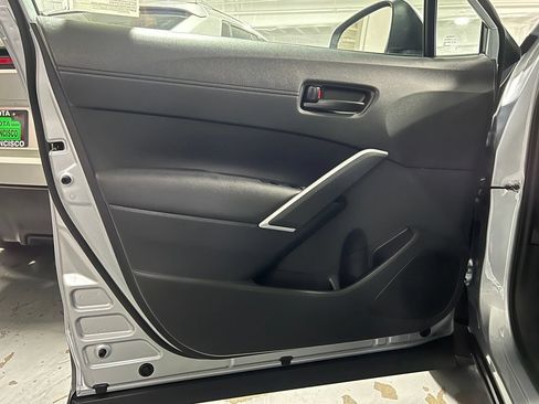 Certified 2023 Toyota Corolla Cross LE FWD image 39