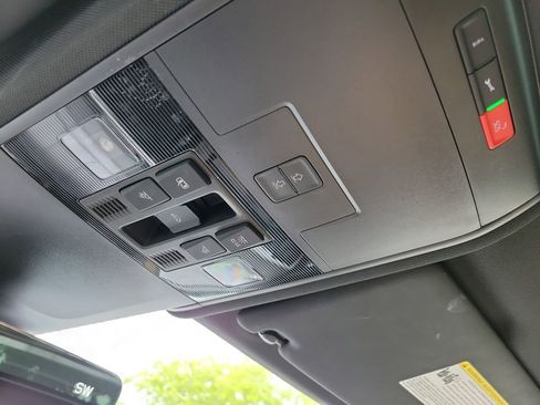 Used 2023 Volkswagen Atlas Cross Sport SEL Premium R-Line image 36